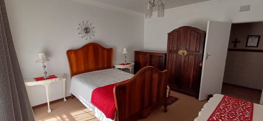 4 Bedroom Property for Sale in Flamingo Park Free State